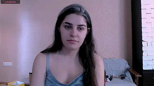 Snapshot of _Roselina_ chatting on November 21, 6:34 am Roselina online show from November 21, 6:34 am