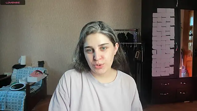 Snapshot of _Roselina_ chatting on July 2, 1:50 pm Roselina online show from July 2, 1:50 pm