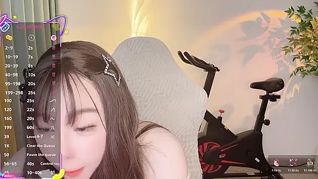 Snapshot of Alano-01 chatting on November 15, 2:09 am Alano-01 online show from November 15, 2:09 am