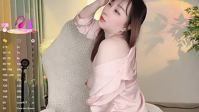 Snapshot of Alano-01 chatting on November 22, 2:21 am Alano-01 online show from November 22, 2:21 am