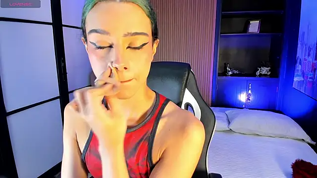 MattThompsonn online show from November 17, 9:20 pm