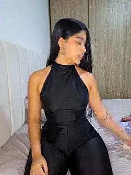 Snapshot of IslaBlaze chatting on December 3, 1:35 am IslaBlaze online show from December 3, 1:35 am