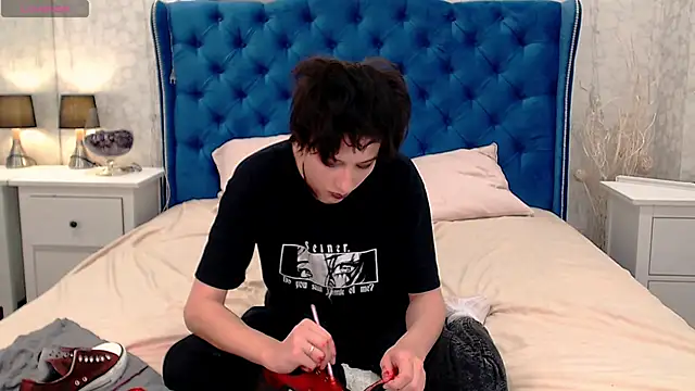 via mayer  online show from October 25, 8:55 am