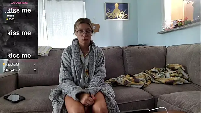 Hatgirl69 online show from October 9, 2:04 pm