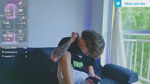 ethan and ava online show from October 12, 3:11 pm