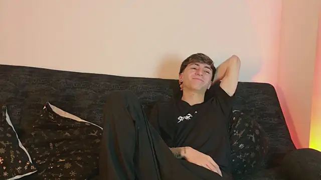 ethan and ava online show from February 13, 2:40 am