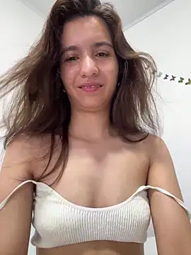 Bella still online show from February 11, 1:27 pm