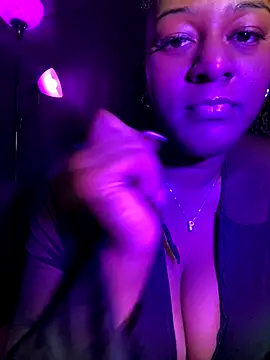 Snapshot of xoxoHotCoCo chatting on November 19, 3:17 am xoxoHotCoCo online show from November 19, 3:17 am