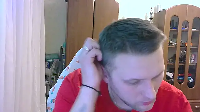 Snapshot of HunterOnBoobs chatting on March 2, 11:42 pm HunterOnBoobs online show from March 2, 11:42 pm