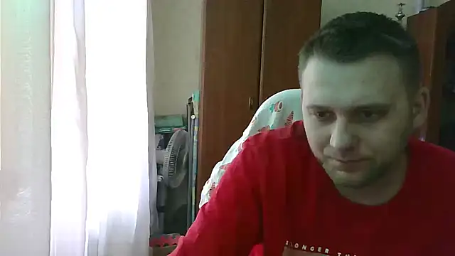 Snapshot of HunterOnBoobs chatting on March 4, 12:12 pm HunterOnBoobs online show from March 4, 12:12 pm