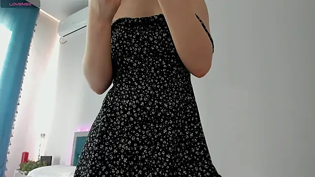 novaaskyy online show from October 18, 9:54 am