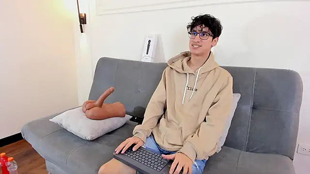 Cum hunters online show from December 16, 2:49 am