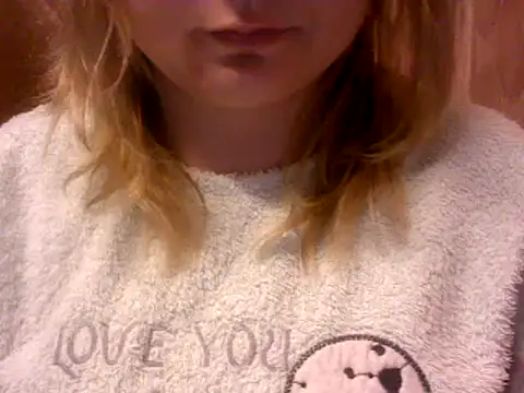 Allie Janet online show from January 15, 4:11 pm