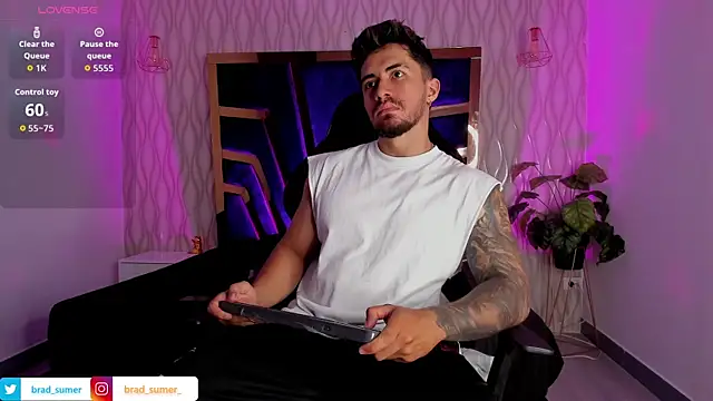 Brad Summer online show from April 10, 11:20 pm