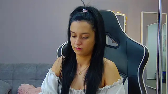 Eva Lovvia  online show from January 31, 12:28 am