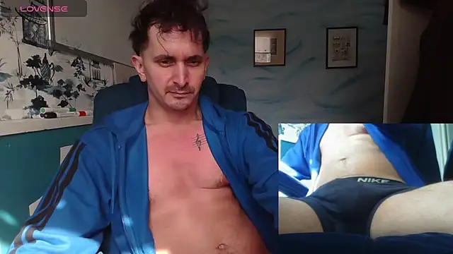 riffraphboi online show from April 9, 10:31 am