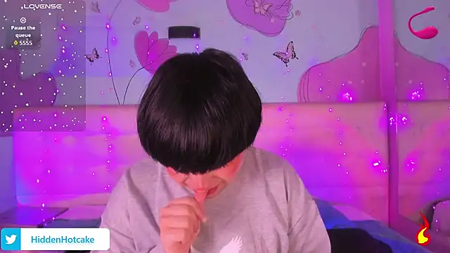 Snapshot of dalmonn_lennoxx chatting on November 19, 12:05 pm dalmonn lennoxx online show from November 19, 12:05 pm