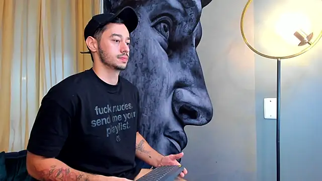 Salvatore costa online show from February 7, 7:49 pm