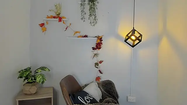 Snapshot of Juliane_su chatting on January 29, 11:35 pm Juliane su online show from January 29, 11:35 pm