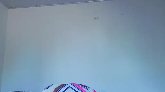 Snapshot of lana_roman chatting on February 18, 7:43 pm lana roman online show from February 18, 7:43 pm