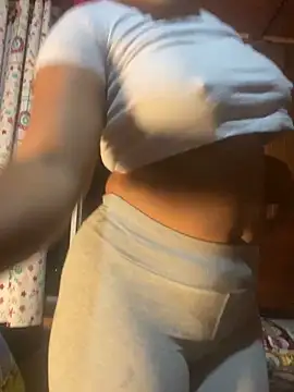 Snapshot of _sosexxxy1_ chatting on October 7, 12:41 am sosexxxy1 online show from October 7, 12:41 am