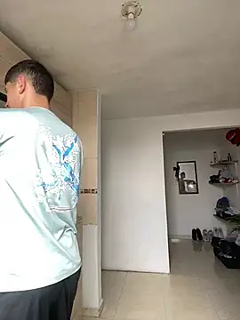 Snapshot of Dannytwinksxxx chatting on March 29, 1:44 pm Dannytwinksxxx online show from March 29, 1:44 pm