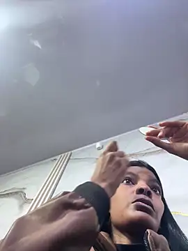 BriannaRoses online show from March 31, 3:30 am