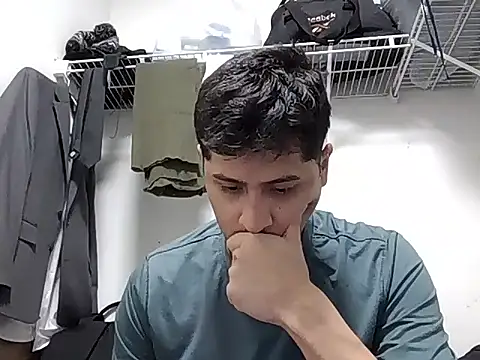 Snapshot of PerroDemonioHot chatting on February 11, 6:35 pm PerroDemonioHot online show from February 11, 6:35 pm