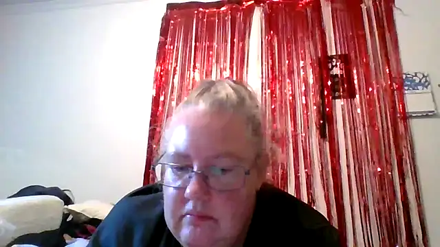 k1w1bbw online show from February 3, 6:56 am