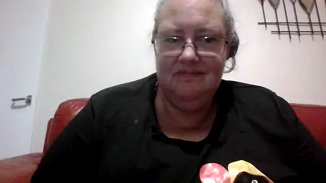 k1w1bbw online show from February 10, 9:14 am