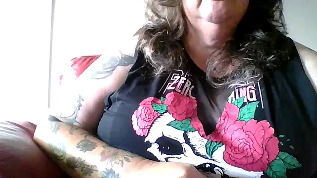 k1w1bbw online show from February 16, 6:32 am