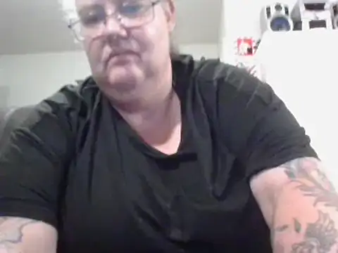 k1w1bbw online show from March 9, 9:46 am