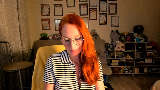 Snapshot of red_rocco chatting on October 16, 4:19 pm red rocco online show from October 16, 4:19 pm