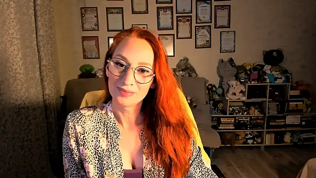 Snapshot of red_rocco chatting on October 17, 3:47 pm red rocco online show from October 17, 3:47 pm