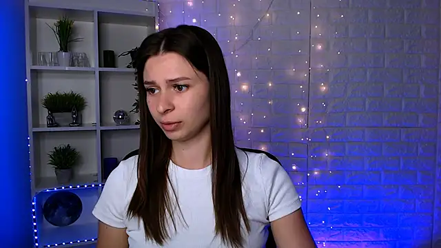 flora ri online show from September 17, 9:33 am