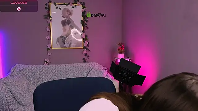 flora ri online show from October 10, 9:19 am