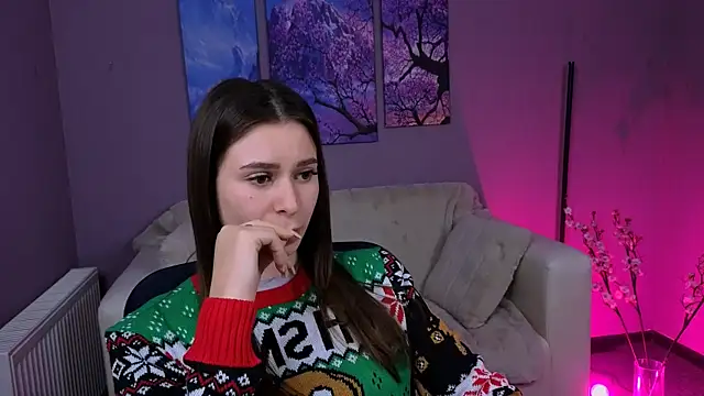 flora ri online show from November 5, 3:12 pm