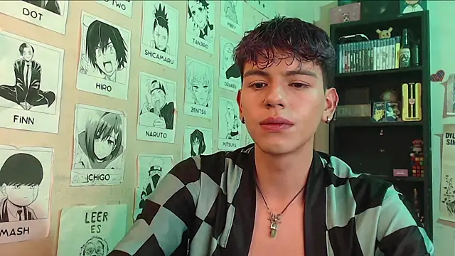 Mickey Magic online show from February 13, 6:41 am