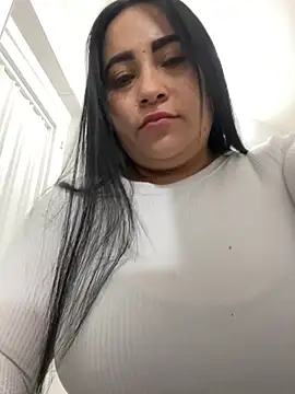 Miia Jazmin online show from October 11, 8:07 pm