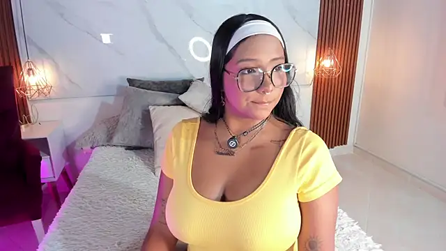 Snapshot of isabella_zc chatting on April 28, 3:50 pm isabella zc online show from April 28, 3:50 pm