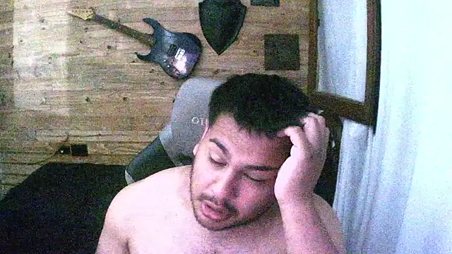 Snapshot of Nicolinoar01 chatting on January 15, 3:22 am Nicolinoar01 online show from January 15, 3:22 am