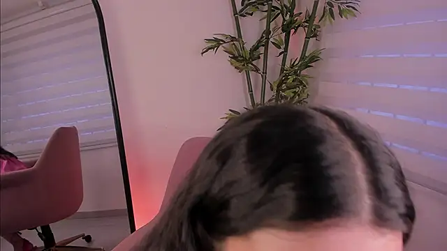 hannah brady online show from January 23, 9:07 pm