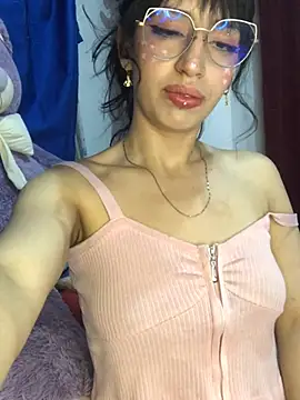 MiaFlamesxxx online show from January 25, 11:54 pm