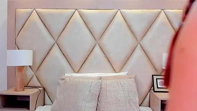 MeganPeters online show from January 21, 12:18 pm