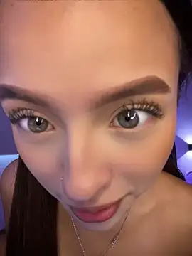 Sofia18 pinkk online show from April 7, 8:09 pm