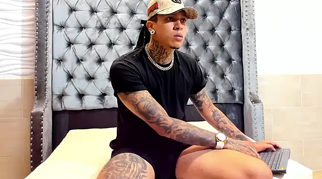 Kenaii 7777 online show from January 18, 3:31 am