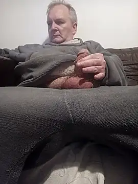 Snapshot of Paolo7619 chatting on November 22, 3:38 am Paolo7619 online show from November 22, 3:38 am