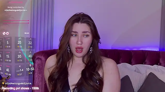 KiraBarlows online show from December 4, 7:17 am