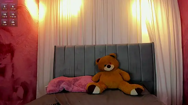 Snapshot of camilapersy chatting on February 20, 12:57 pm camilapersy online show from February 20, 12:57 pm