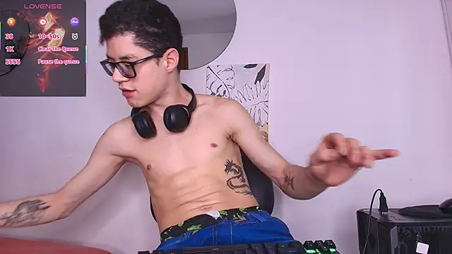 wolfandsky online show from March 3, 11:49 am